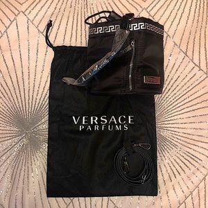 Brand new Versace Parfums carry tote 🖤🤍